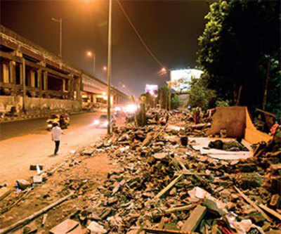 Shanties demolished but motorists wait for relief