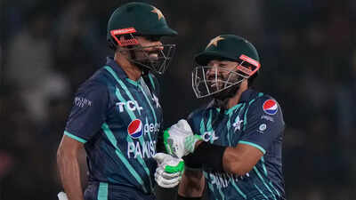 Pakistan vs England 2nd T20I Live Score
