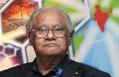 Teachers don’t
know enough science: CNR Rao