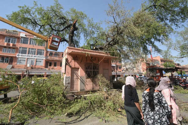 Storms, hail lash Raj; teen killed in lightning strike