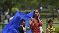 Delhiites enjoying pleasant weather 