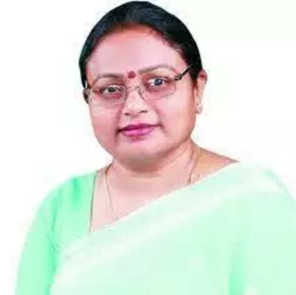 Mayor–commissioner rift sparks uproar in Agra nagar nigam special session