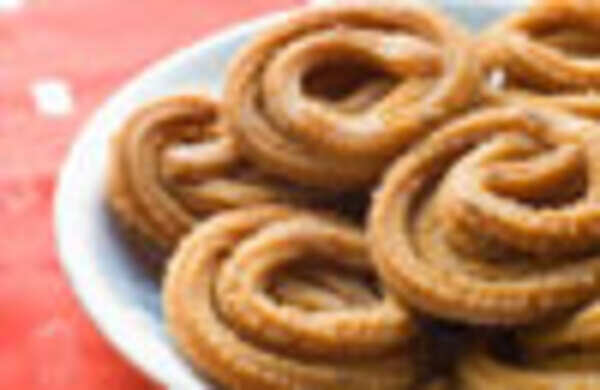 Calories in your favourite Indian snacks