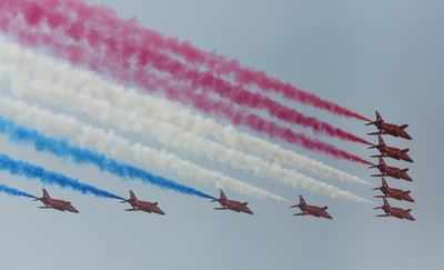 Red Arrows aerobatic team display at Dungidal