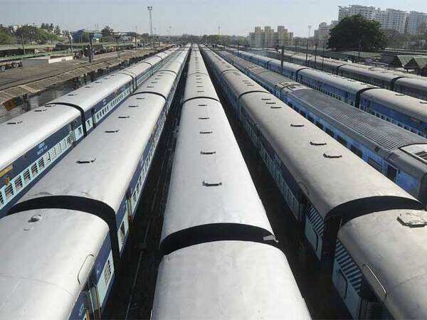 Service charge waiver on rail ticket booking may hit IRCTC listing plans