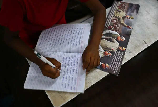 13 BMC contract schoolteachers’ salaries stuck at 5,000 for 15 years
