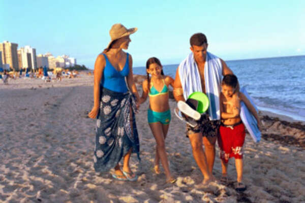 4 travel essentials for any destination