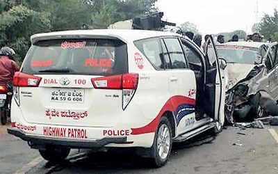 Couple dies in car crash with vehicle escorting Pejawar seer