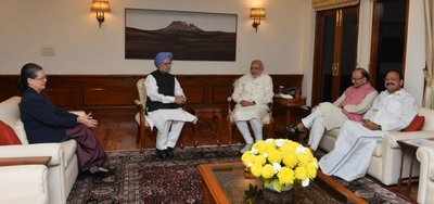 Sonia,
Manmohan meet Modi to discuss key issues including GST