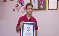 20-year-old Mumbaiker creates Guinness record in underwater cubing 