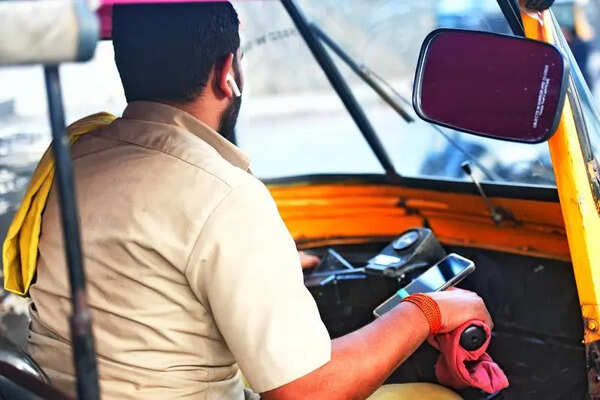Marathi test: Will move HC, say auto driver union, lawyer