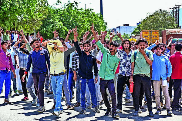 Day after protest, UP hikes minimum wages in Noida, Ghaziabad by 21%