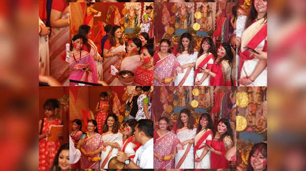 ​Tanushree Dutta seeks blessings of Maa Durga during Navratri festival