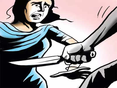 Techie attacked for not having a lighter