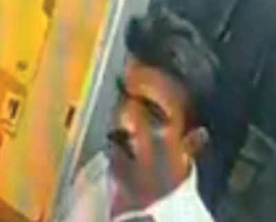 Rail guard caught on camera stealing faucet from Tejas Exp