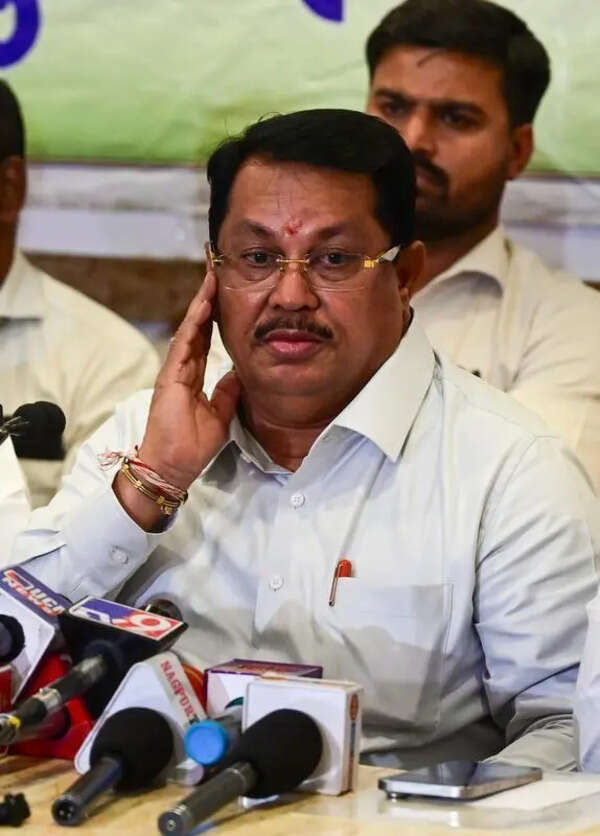Cong to back UBT in council polls, eyes RS seat in return