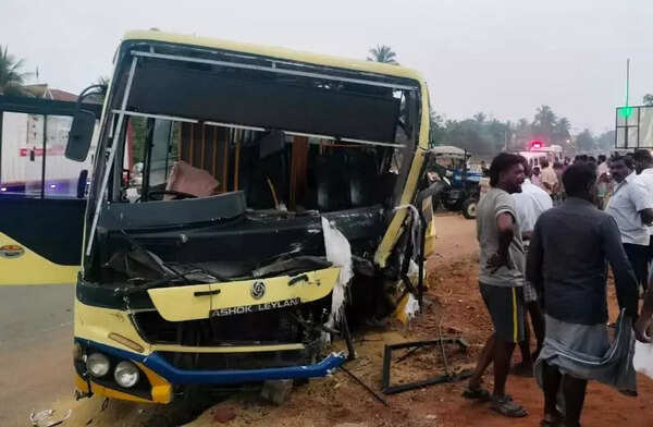 Five injured as bus rams stationary tractor Near Panagudi