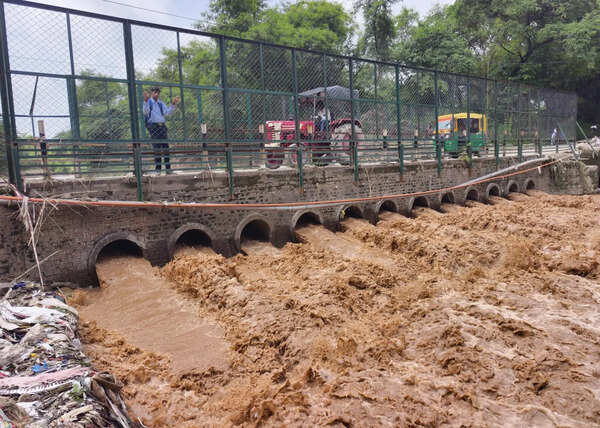 Civic body readies storm, sewer network for rains