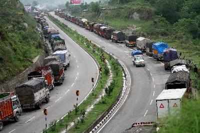 Landslides lead to brief closure of Jammu-Srinagar National Highway