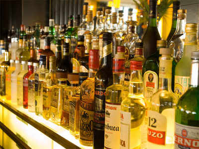 Excise Minister H Nagesh wants liquor ban lifted from May 4