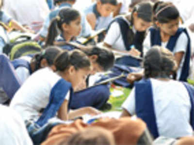 Process English med school applications by March 31: HC