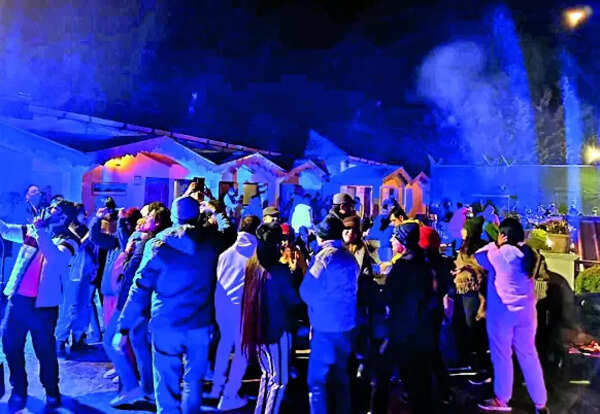 Tourists flock to hotspots in Kumaon for year end