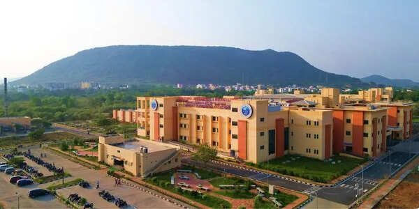 Homi Bhabha cancer hospital performs India’s first tandem transplant for brain cancer