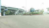 Kolkata observes complete lockdown amid rising COVID-19 cases 