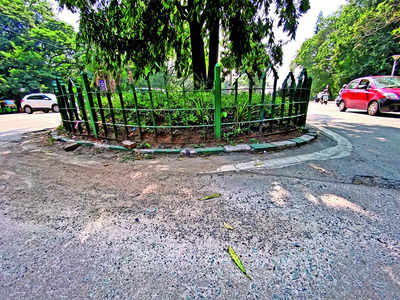 Sand and jelly stones add to Airport Road troubles