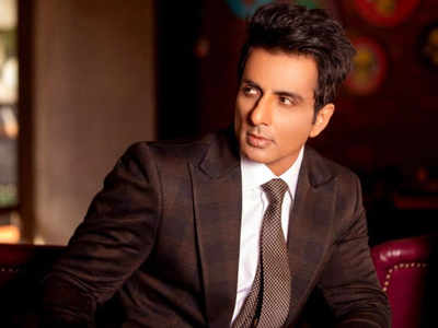 Sonu Sood finds a title for his book - 'I Am no Messiah'