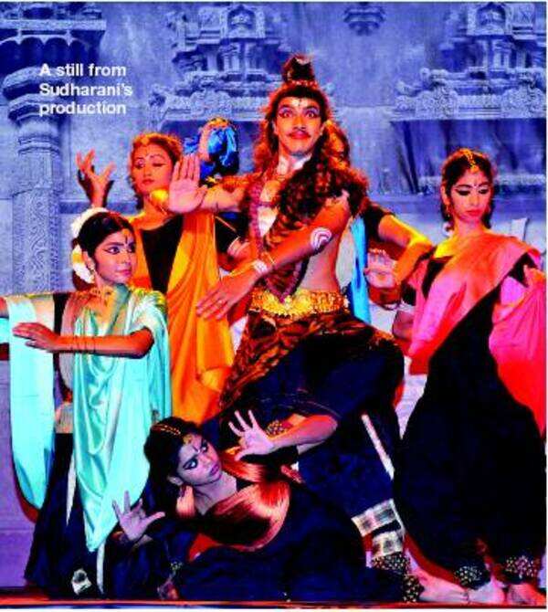 Celebrating Manmatha Danseuse