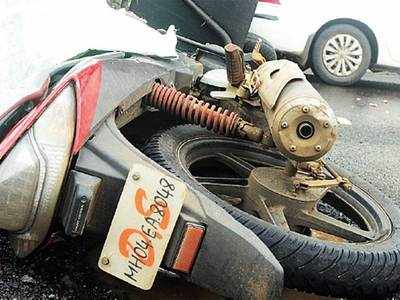 46-year-old biker loses balance in pothole on the Mumbai-Nashik Highway, gets run over