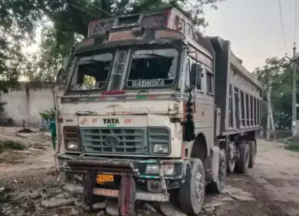 Dumper mows down toddler, 2 others of family in Dholpur