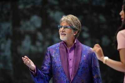 Amitabh Bachchan ‘competes’ with Ranveer Singh