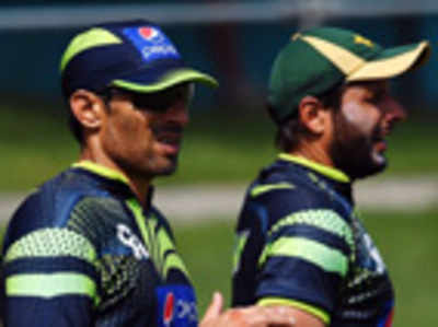 Don’t throw away second chance, Misbah urges team