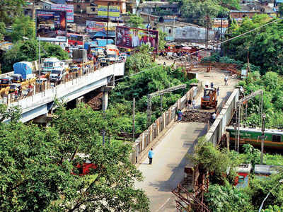 Six-hour mega block on Sunday to dismantle Kalyan bridge