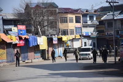 Jammu & Kashmir: Authorities foil ‘Shopian Chalo’ program, clashes reported in several parts, JRL denounces restrictions
