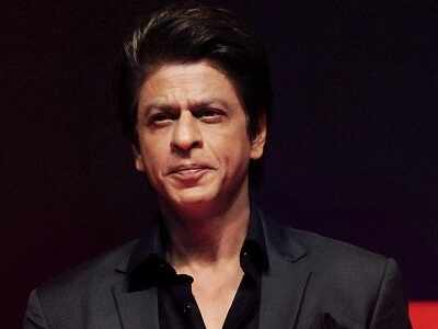 Shah Rukh Khan reveals his three vices on Twitter: Grace, Style, and Playfulness