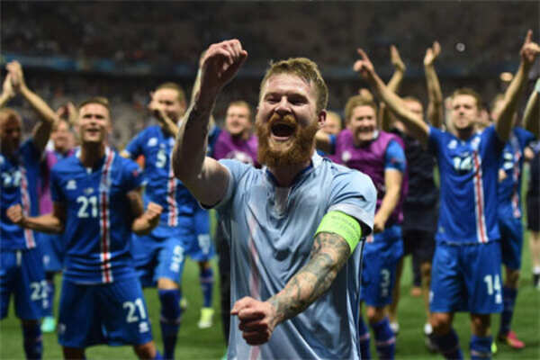 Iceland an example of how to play as one