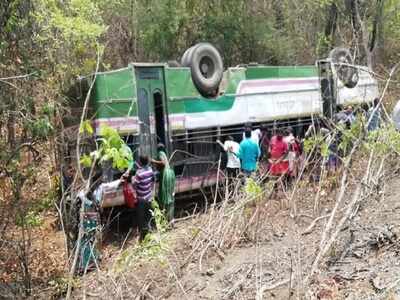 Bus overturns as driver allegedly leaves steering wheel for gutka