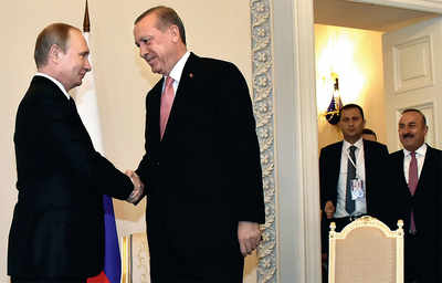 Natoral allies? Erdogan flirts with the Russians