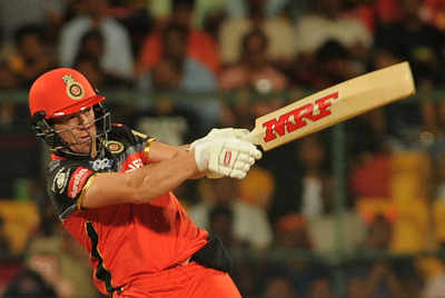 IPL 2017: Royal Challengers Bangalore vs Rising Pune Supergiant: RCB off to a good chase, score 67/2 in 10 overs