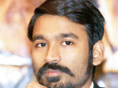 No role for Dhanush in mom-daughter story