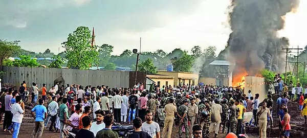 Dhanbad on boil after vehicle mows down man