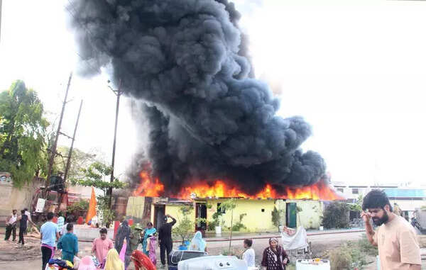 Fire breaks out at scrap warehouse in Narwwal area