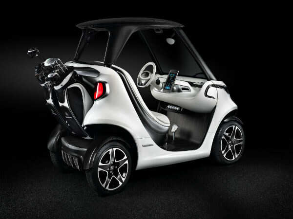 Mercedes-Benz showcases high-tech golf cart