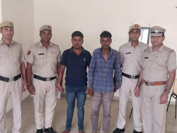 They drove for 3km with body, then dumped it