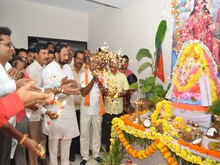 With bypolls a likely slippery slope, BJP considers mid-term elections in Karnataka
