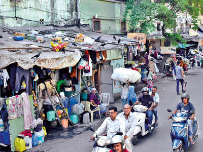 BMC evicts Byculla slum dwellers after 40 years, to get tenements in Chembur and not in toxic Mahul