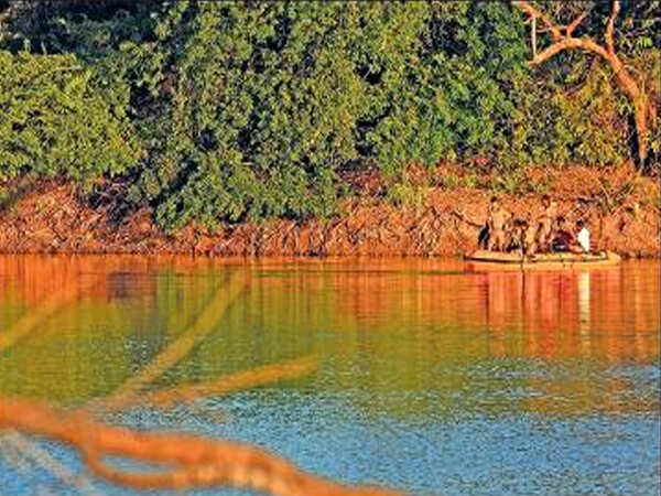 Teen drowns riding a coracle in IIT-Madras lake, friend missing